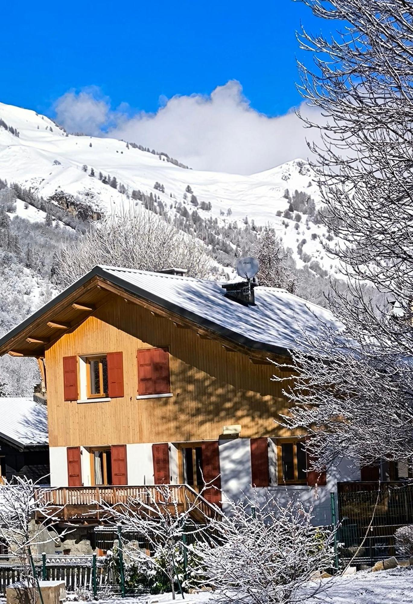 Appartement En Duplex Dans Un Chalet Typique Valloire Exterior photo